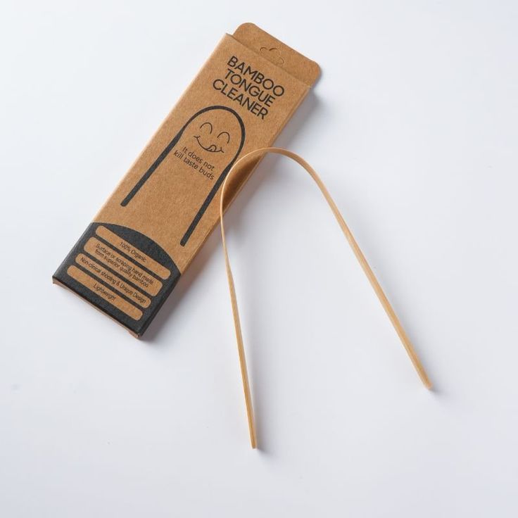 BAMBOO TONGUE CLEANER